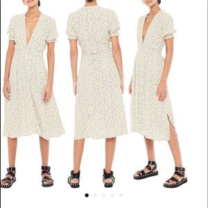 Farah ditsy floral print midi dress 🌺